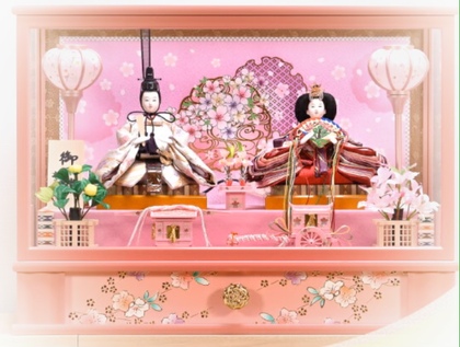 今日は、雛祭りを祝いましょう(*^^*)
